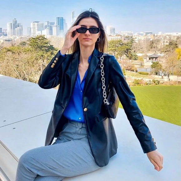 Zara faux leather blazer with gold button - Picture 4 of 15